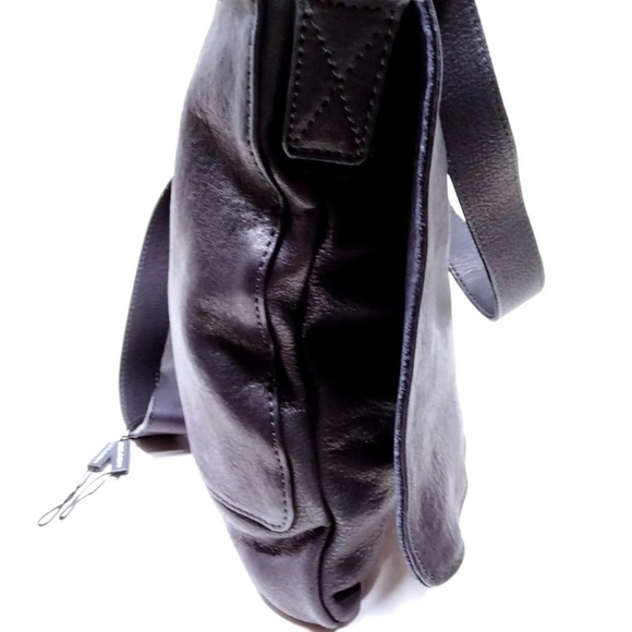 Dolce & Gabbana Black Leather Messenger Bag - Picture 3 of 10